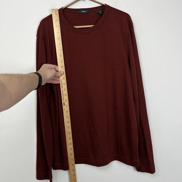 THEORY Men's Large Red Crewneck 100% Wool Sweater Long Sleeve Shirt Lightweight - Picture 5 of 7